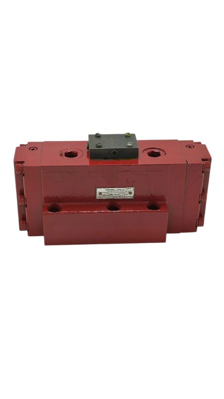 Гидрораспределитель 54ПГ 74-34