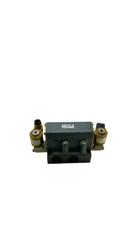 Пневмораспределитель В 64-15А-03